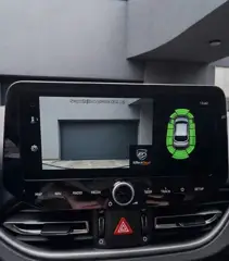 Hyundai i30 Kombi multimédia a parkovací systém